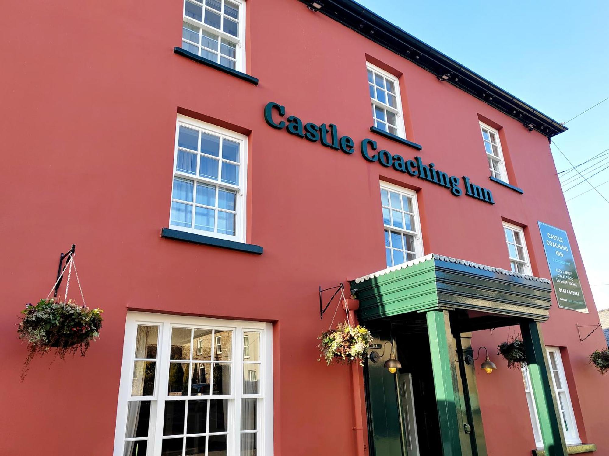 The Castle Coaching Inn Trecastle Екстер'єр фото